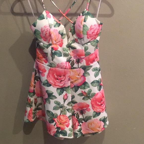 a'gaci Dresses & Skirts - Agaci Romper flower 🌸